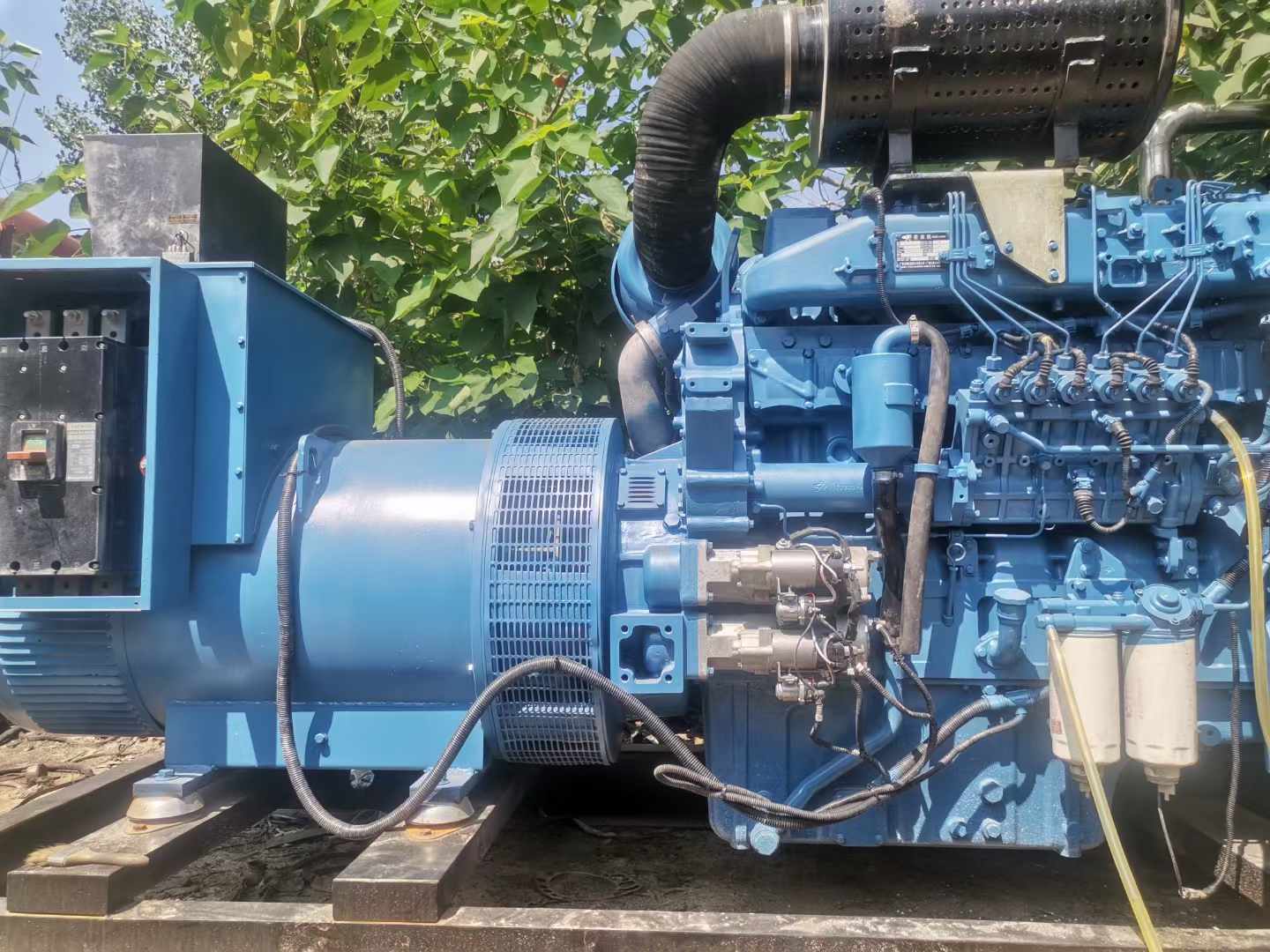 卢氏详细说明降低 800kW 柴油发电机输出电流波动的方法